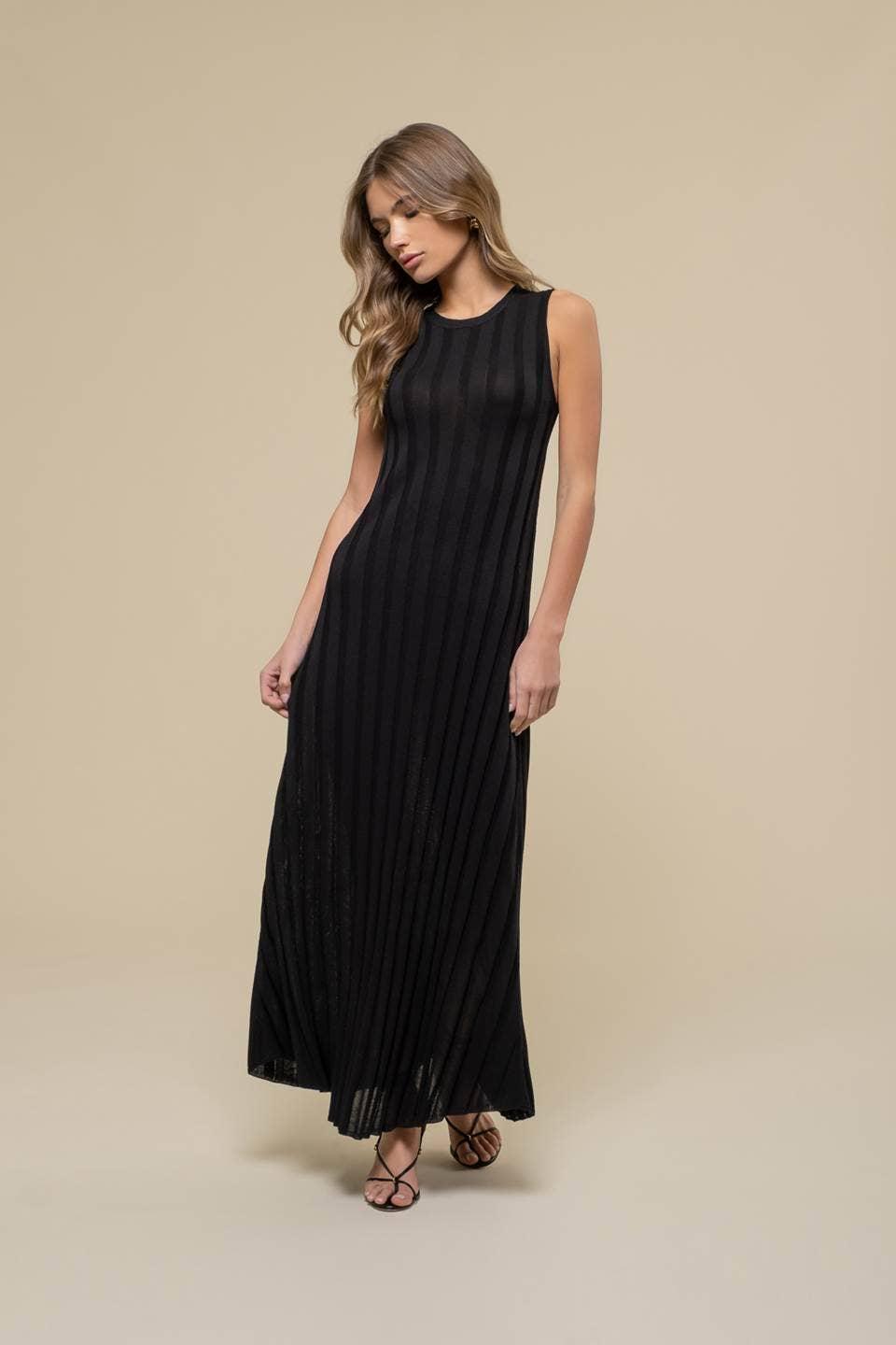 Round Neck Sleeveless Pleated Sweater Maxi Dress