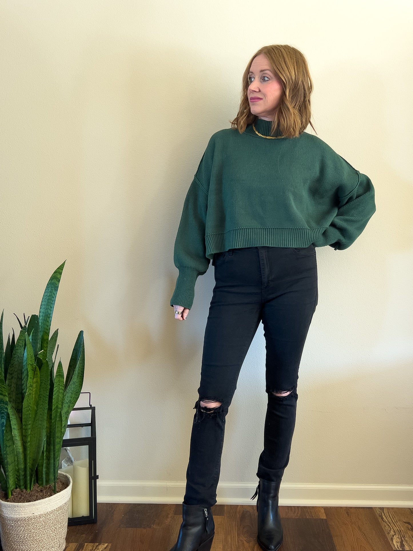 Cropped Knit Ribbed Sweater
