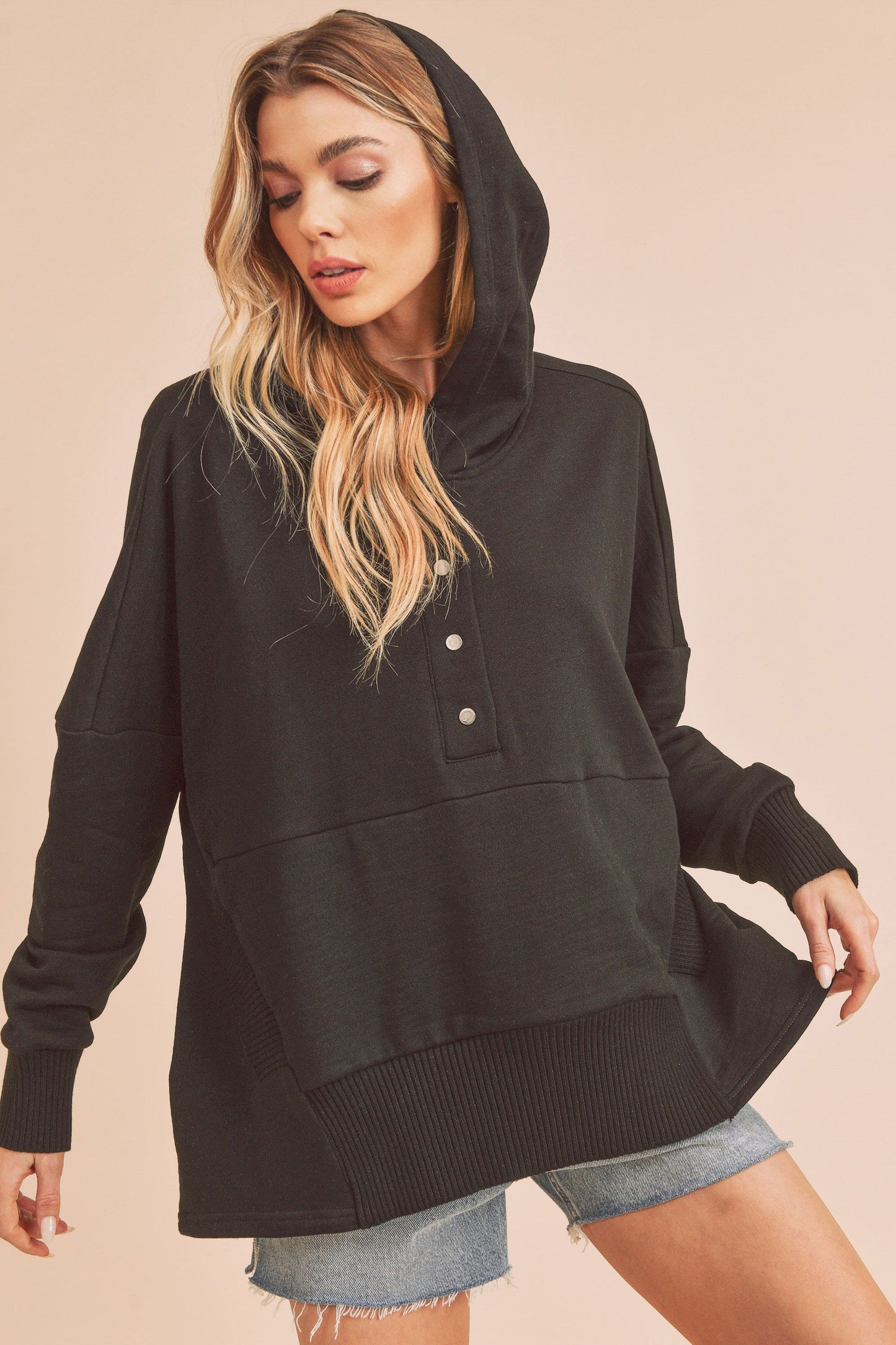 Black Pullover Sweatshirt